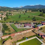 Las Cabanas * Vegaquemada