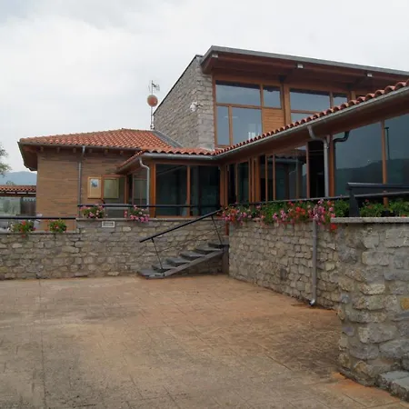 Las Cabanas * Vegaquemada