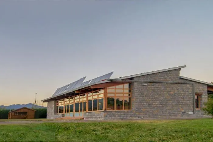 Las Cabanas * Vegaquemada