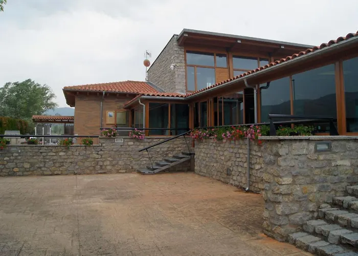 Las Cabanas * Vegaquemada