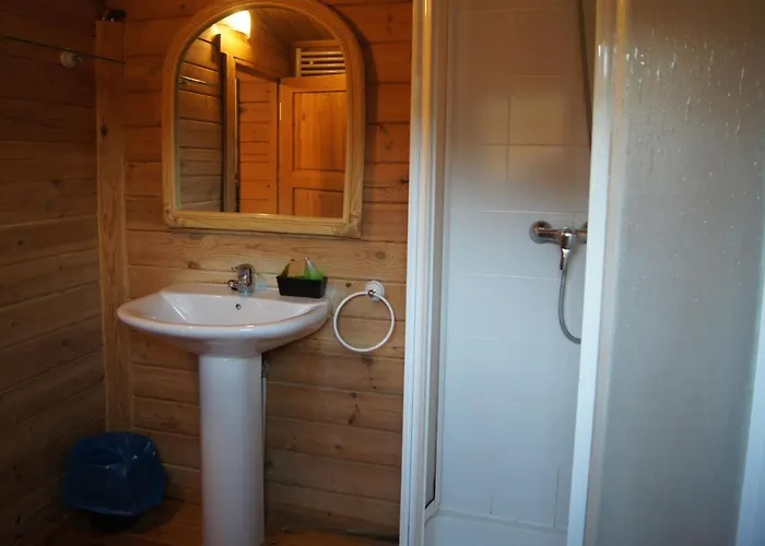 Las Cabanas * Vegaquemada